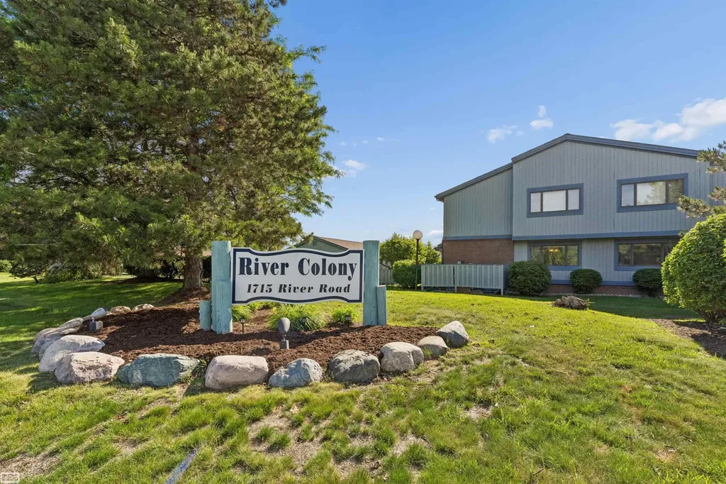 1715 River Road St. Clair City MI 48079