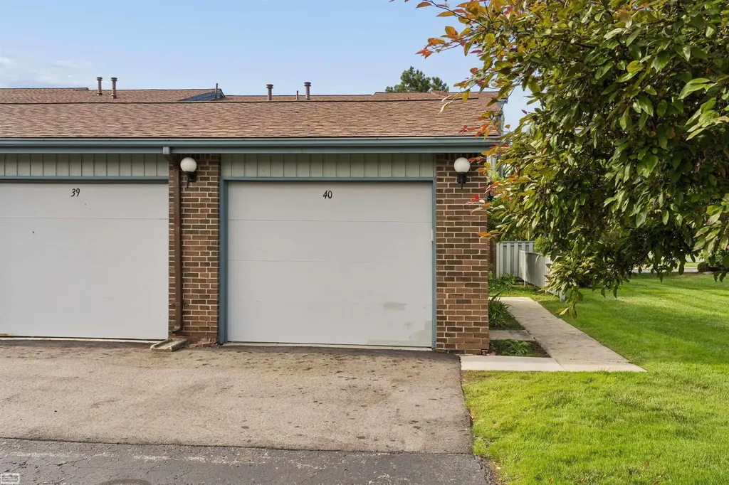 1715 River Road St. Clair City MI 48079