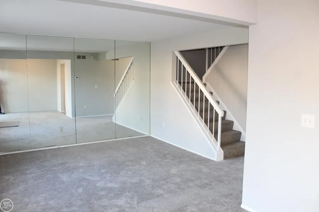 37448 Charter Oaks Court Clinton Charter Township MI 48036