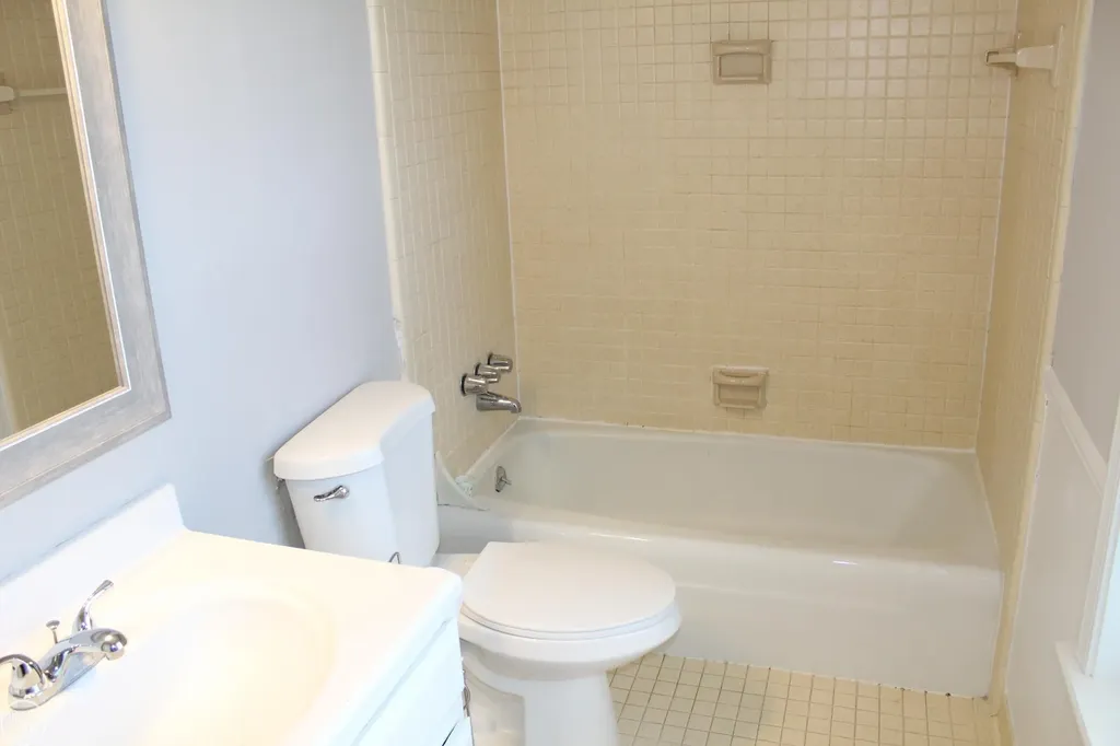 37448 Charter Oaks Court Clinton Charter Township MI 48036