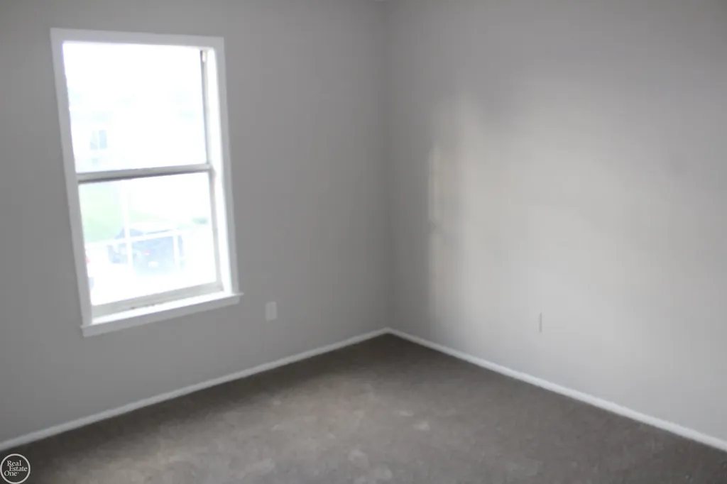 37448 Charter Oaks Court Clinton Charter Township MI 48036