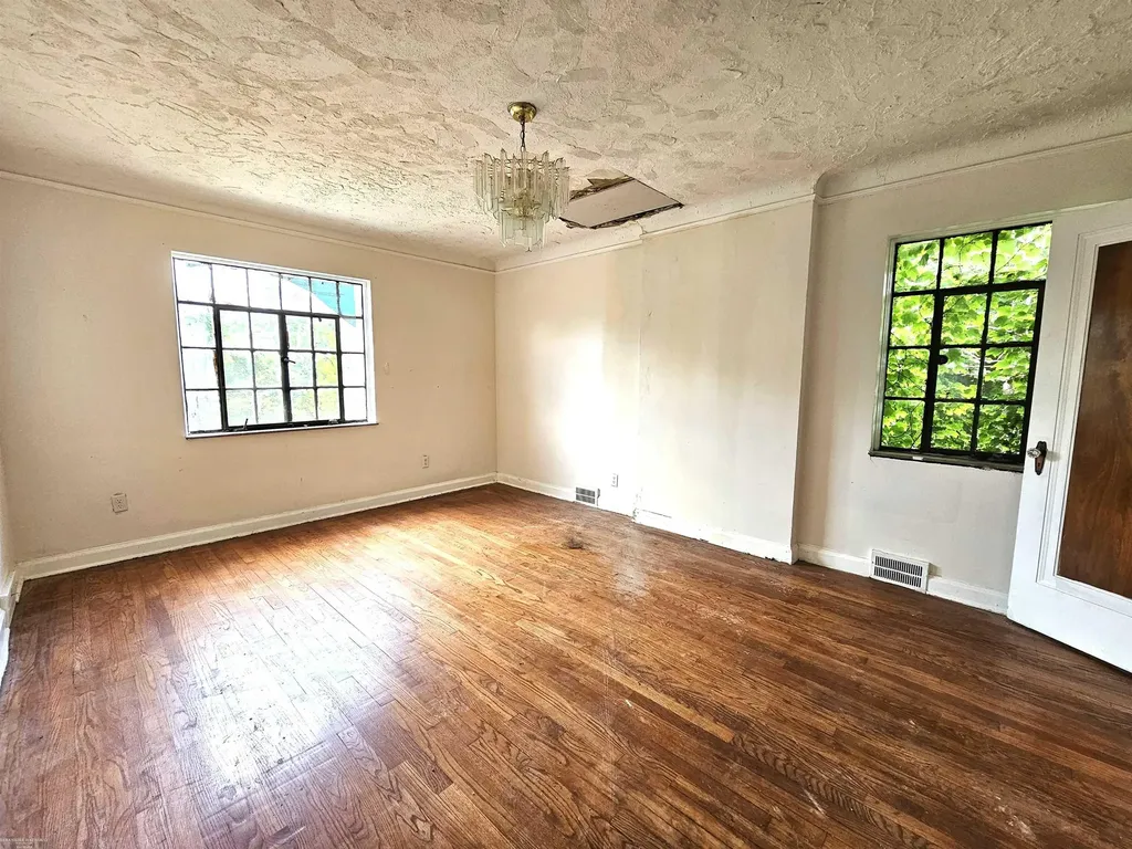 18051 Santa Barbara Drive Detroit City MI 48221