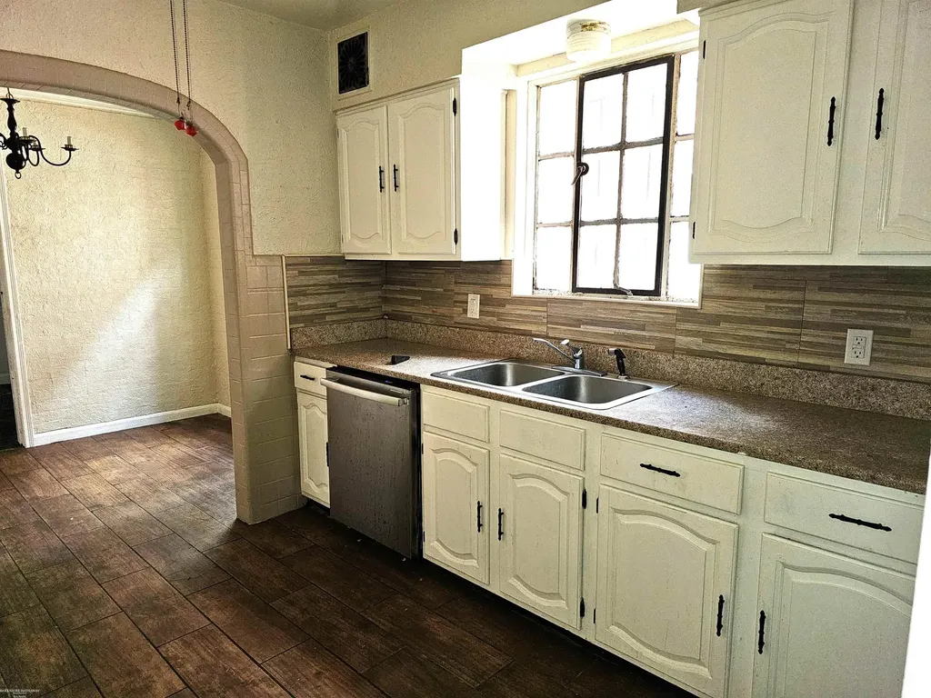 18051 Santa Barbara Drive Detroit City MI 48221