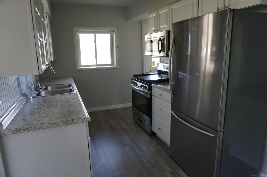 21671 N Nunneley Road Clinton Charter Township MI 48036