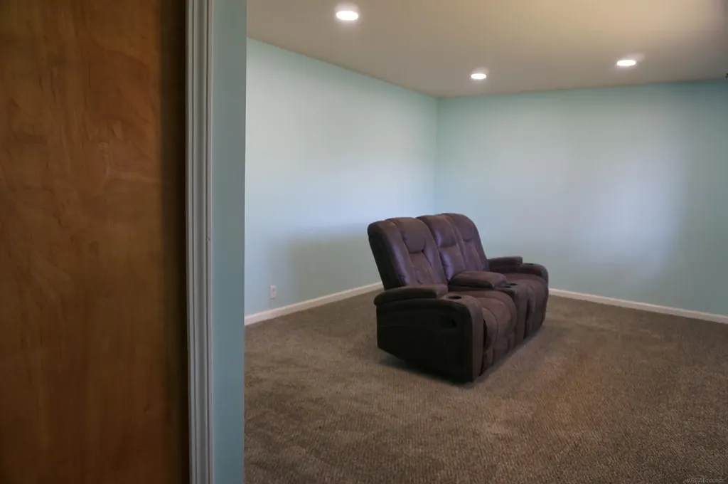 21671 N Nunneley Road Clinton Charter Township MI 48036