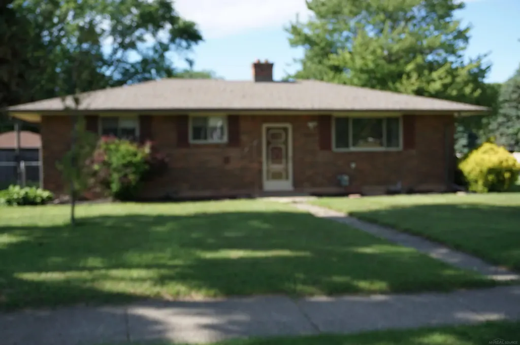 21671 N Nunneley Road Clinton Charter Township MI 48036