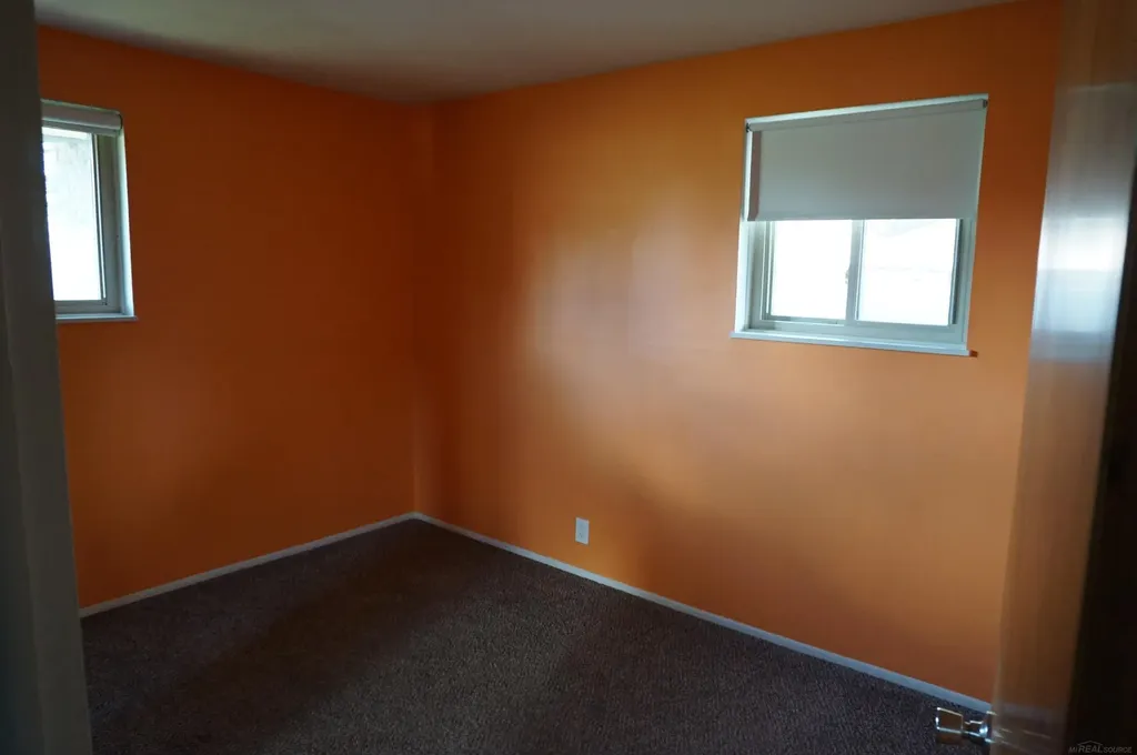 21671 N Nunneley Road Clinton Charter Township MI 48036