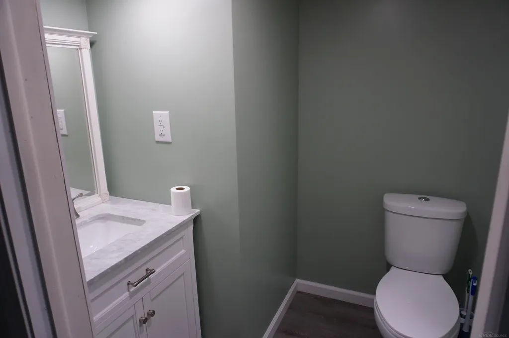 21671 N Nunneley Road Clinton Charter Township MI 48036