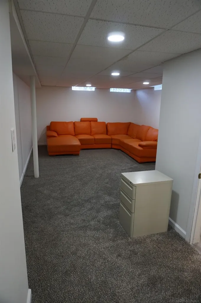 21671 N Nunneley Road Clinton Charter Township MI 48036