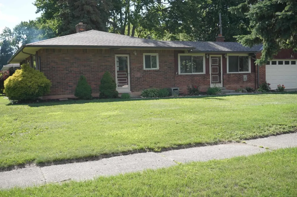 21671 N Nunneley Road Clinton Charter Township MI 48036