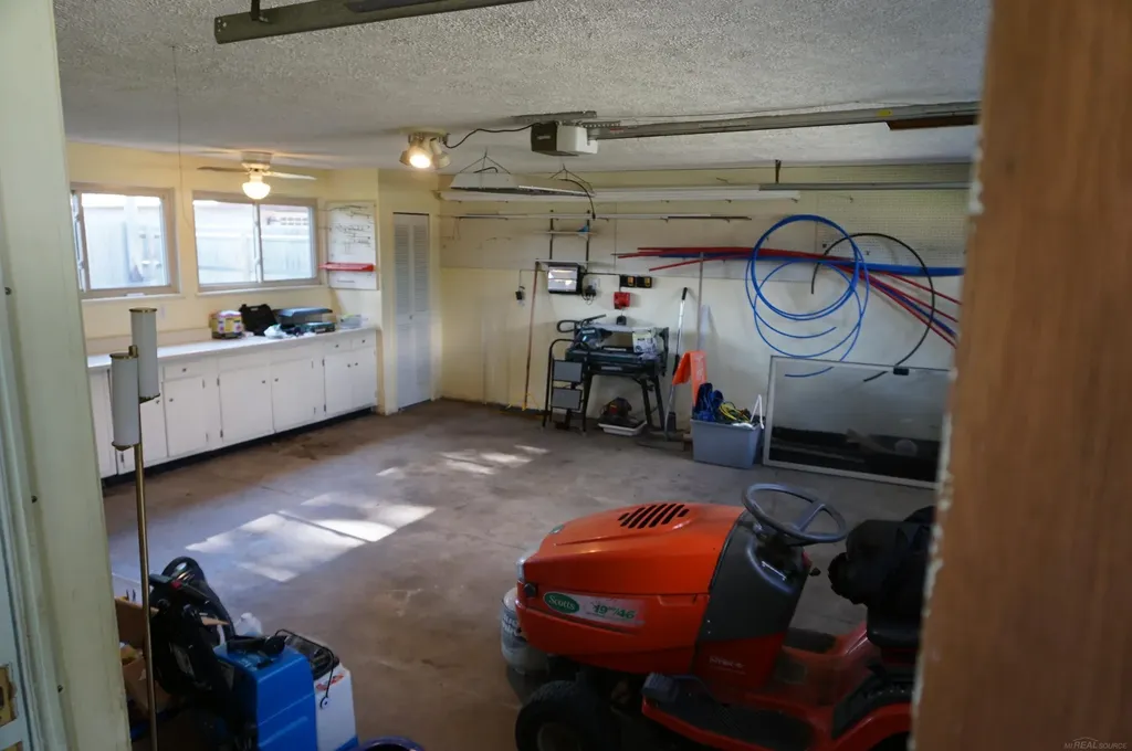 21671 N Nunneley Road Clinton Charter Township MI 48036