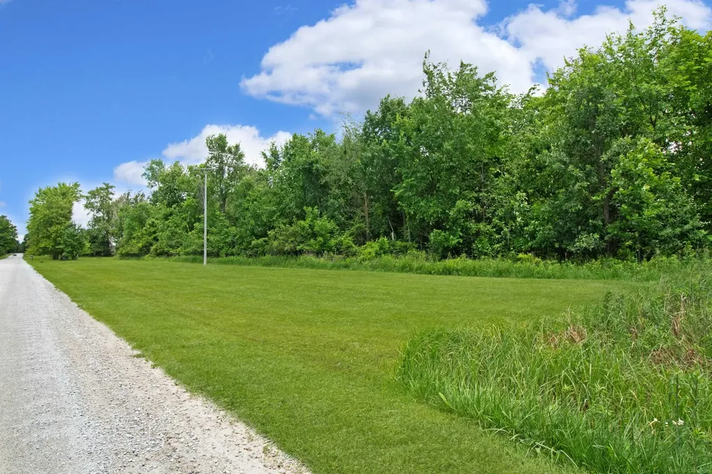 Quain Road Emmett Village MI 48022