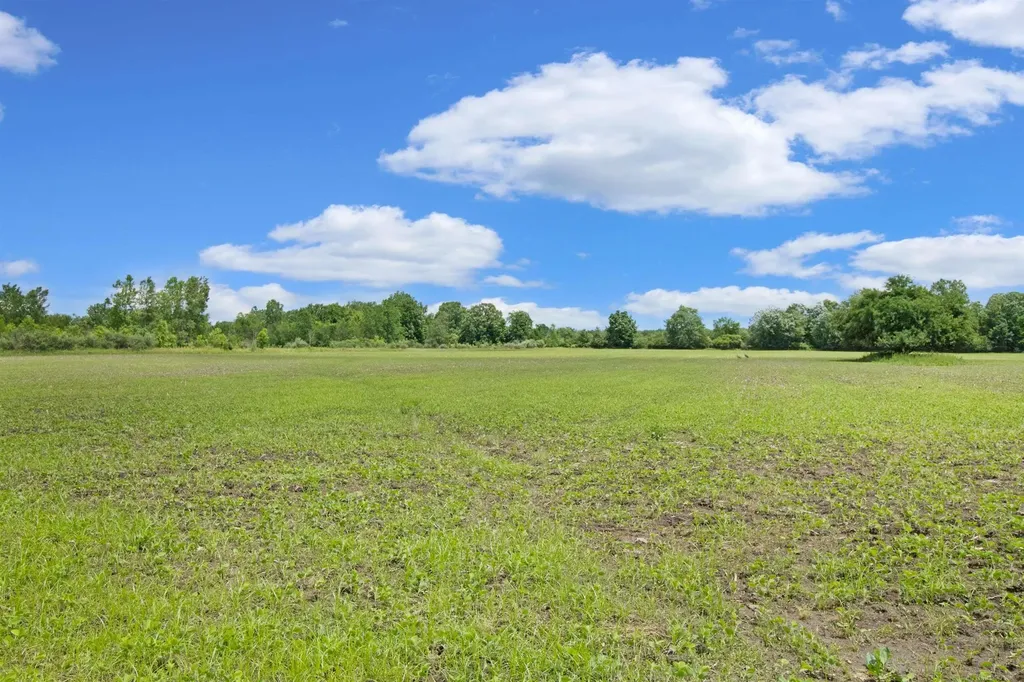 Quain Road Emmett Village MI 48022