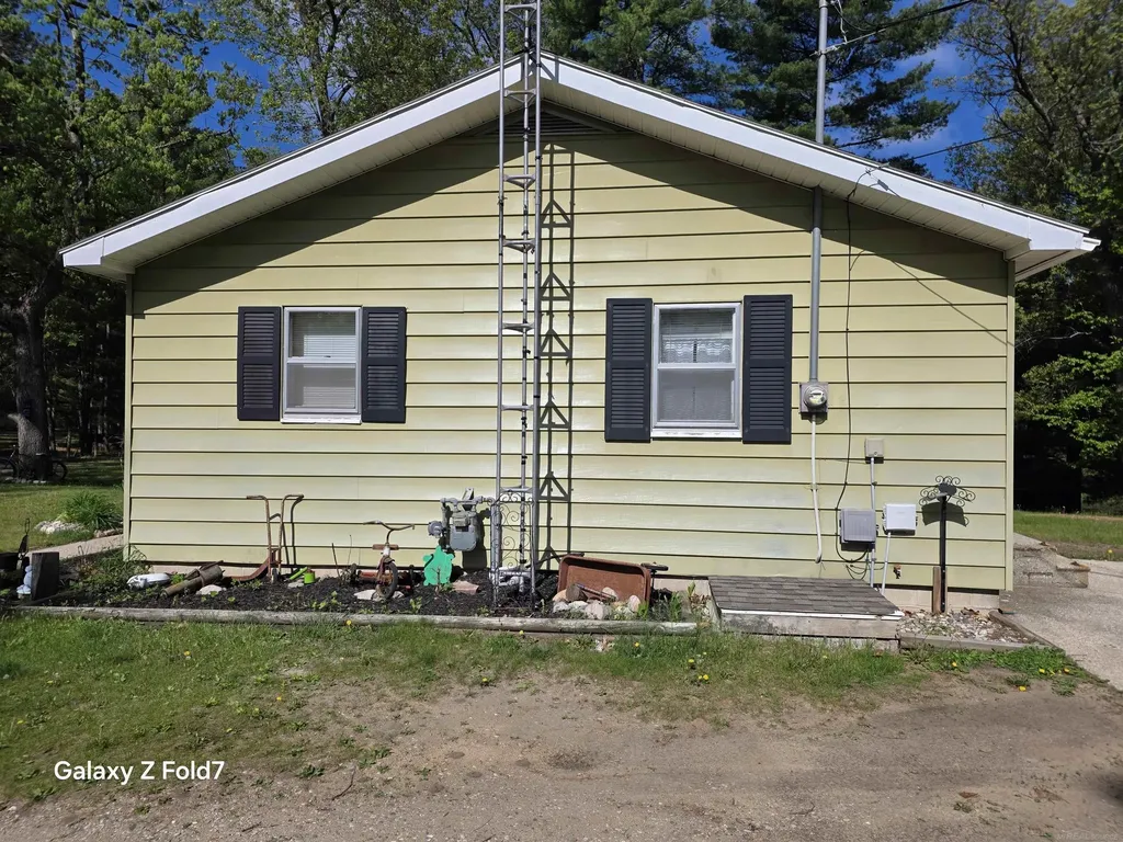 3434 Genesee Street Grant Township MI 48748