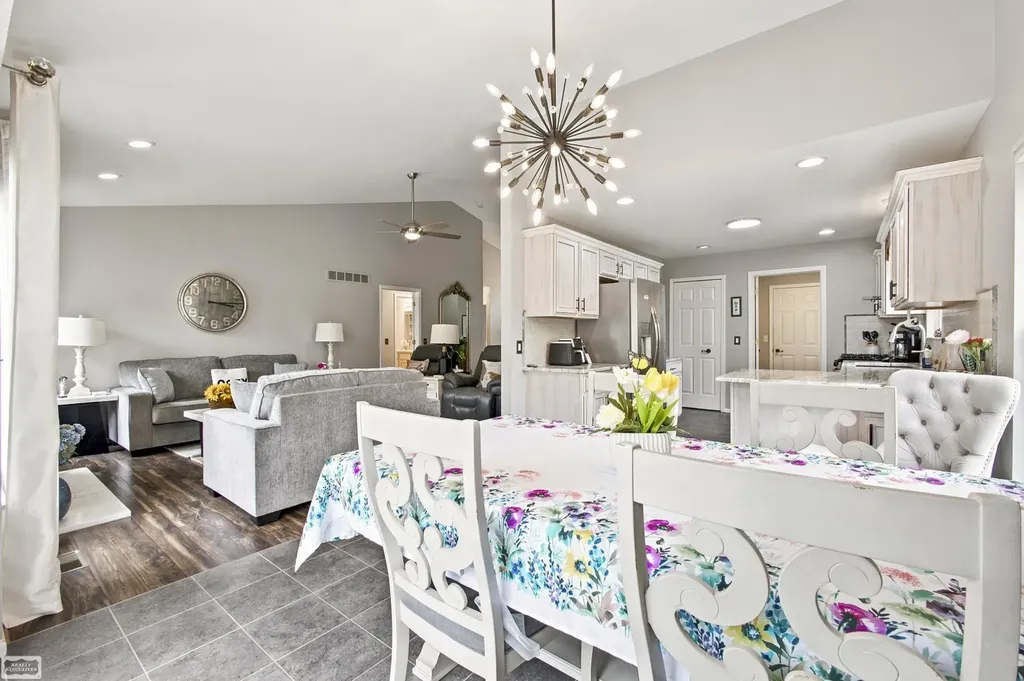 14984 Heather Pointe Drive Sterling Heights City MI 48313