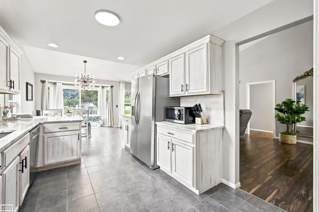 14984 Heather Pointe Drive Sterling Heights City MI 48313