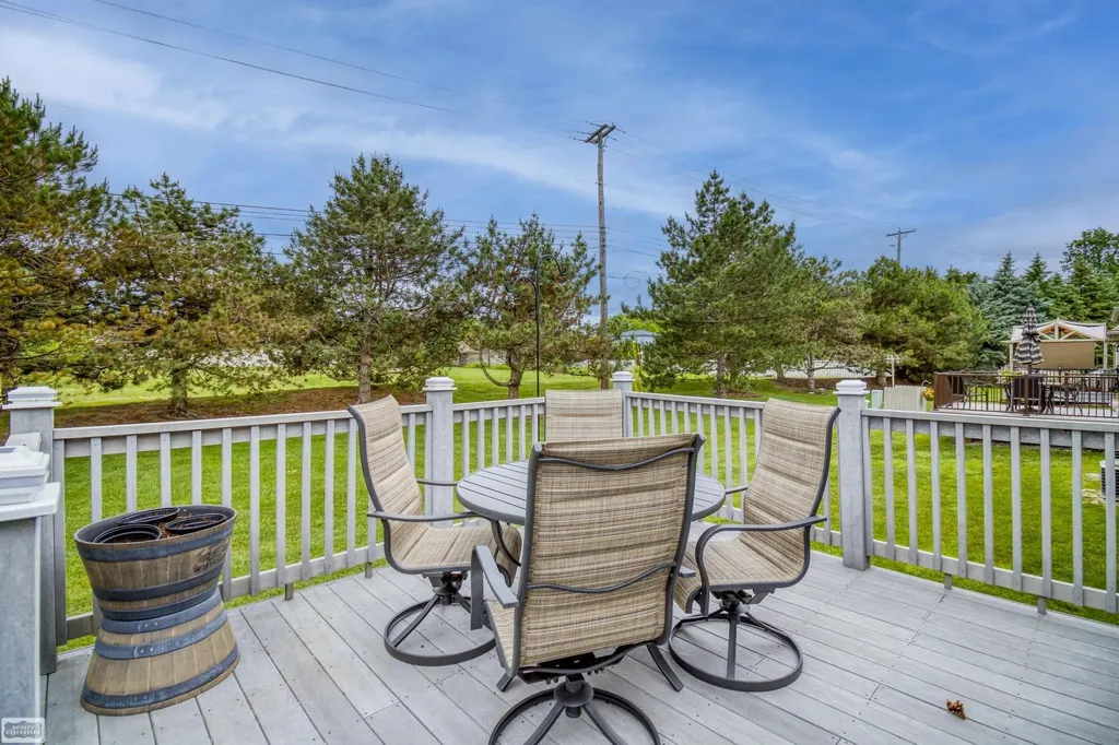14984 Heather Pointe Drive Sterling Heights City MI 48313