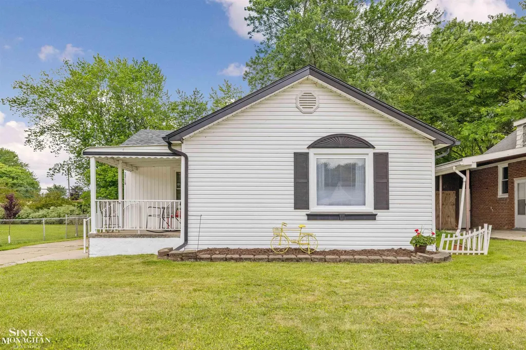 29719 Maplegrove Street St. Clair Shores City MI 48082