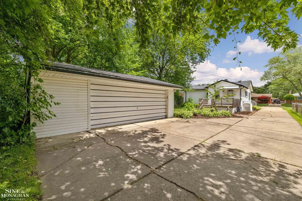 29719 Maplegrove Street St. Clair Shores City MI 48082