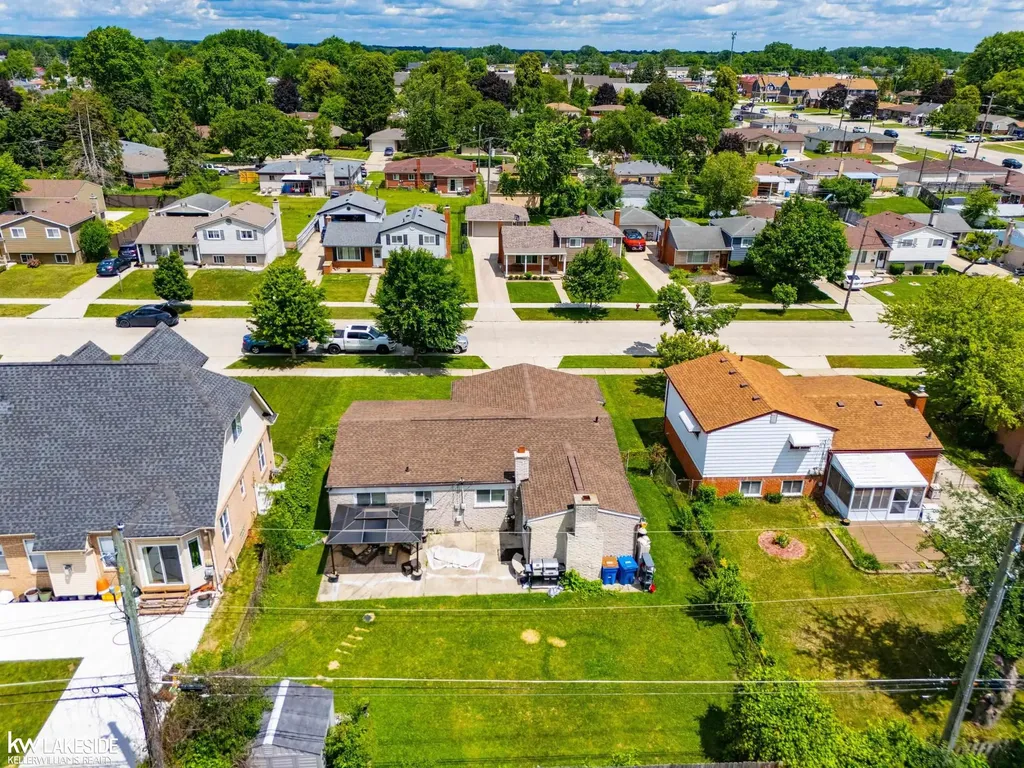 3824 Dawson Drive Warren City MI 48092