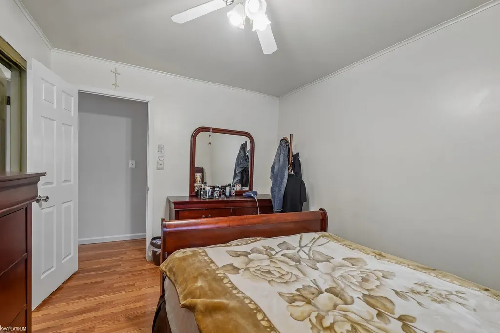 37266 Tamarack Drive Sterling Heights City MI 48310