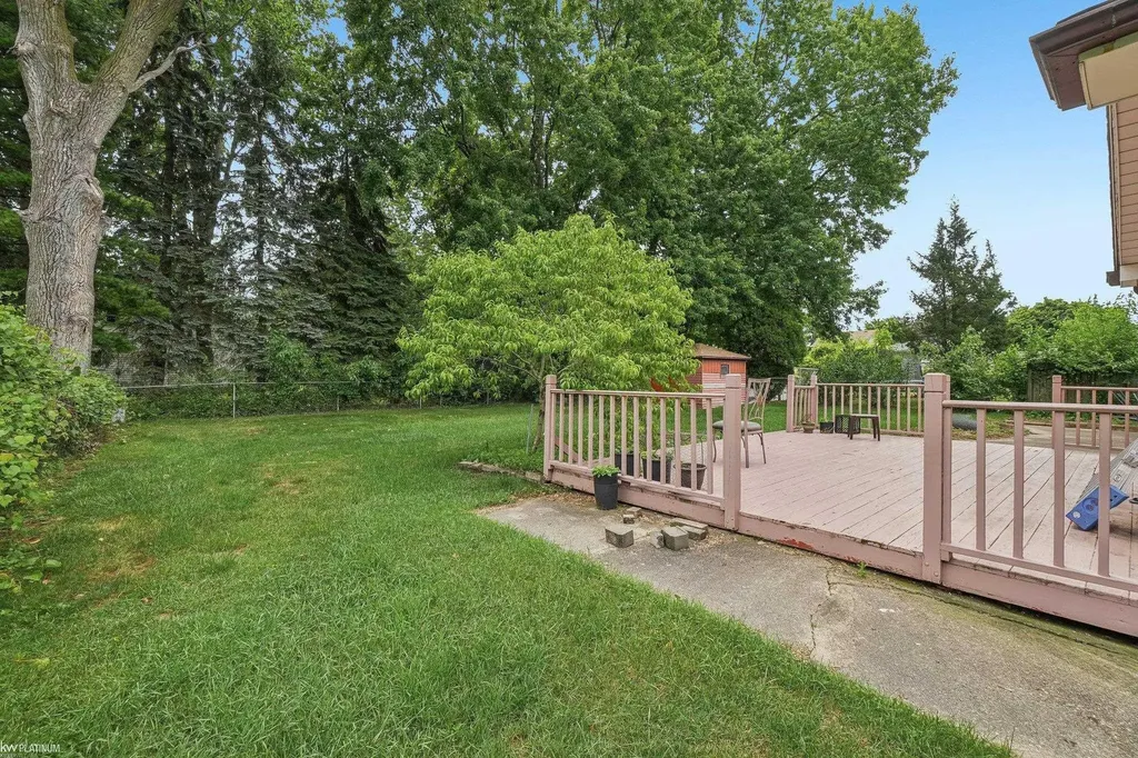 37266 Tamarack Drive Sterling Heights City MI 48310