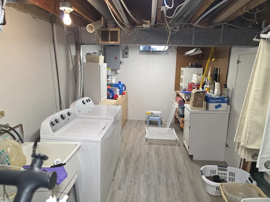 31375 W Wind Drive Fraser City MI 48026