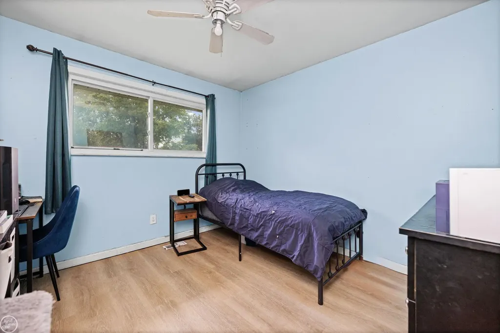 42251 Betley Drive Sterling Heights City MI 48313