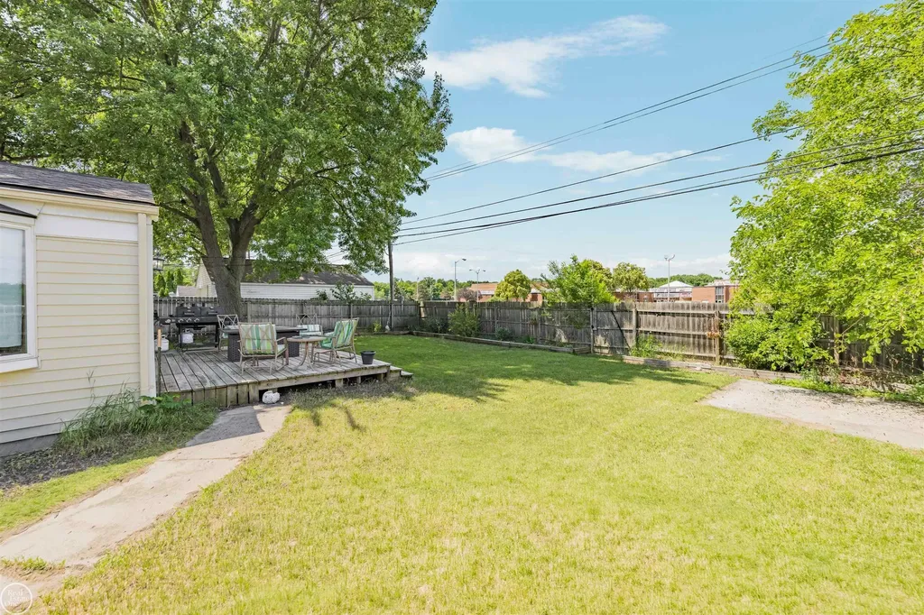 42251 Betley Drive Sterling Heights City MI 48313