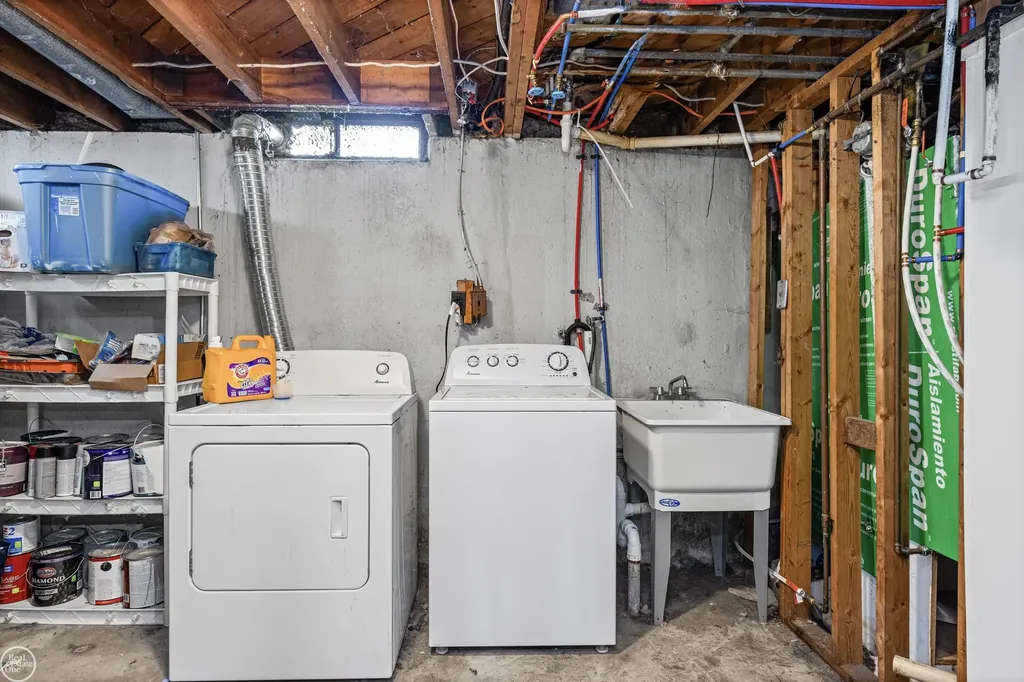 42251 Betley Drive Sterling Heights City MI 48313