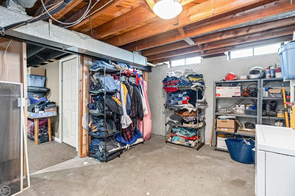42251 Betley Drive Sterling Heights City MI 48313