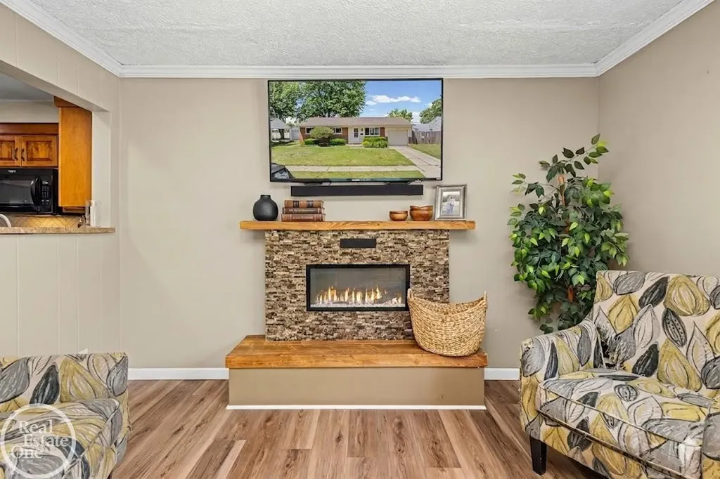 42251 Betley Drive Sterling Heights City MI 48313