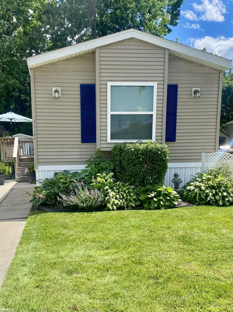 15308 Cartier Drive Clinton Charter Township MI 48038