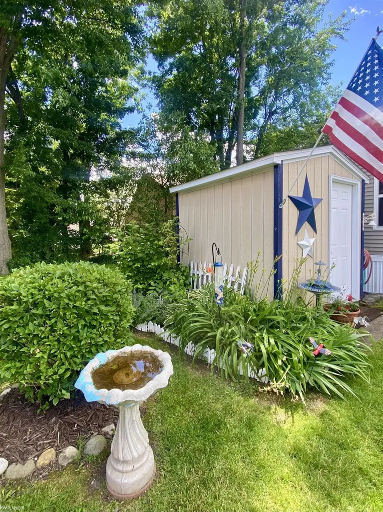 15308 Cartier Drive Clinton Charter Township MI 48038