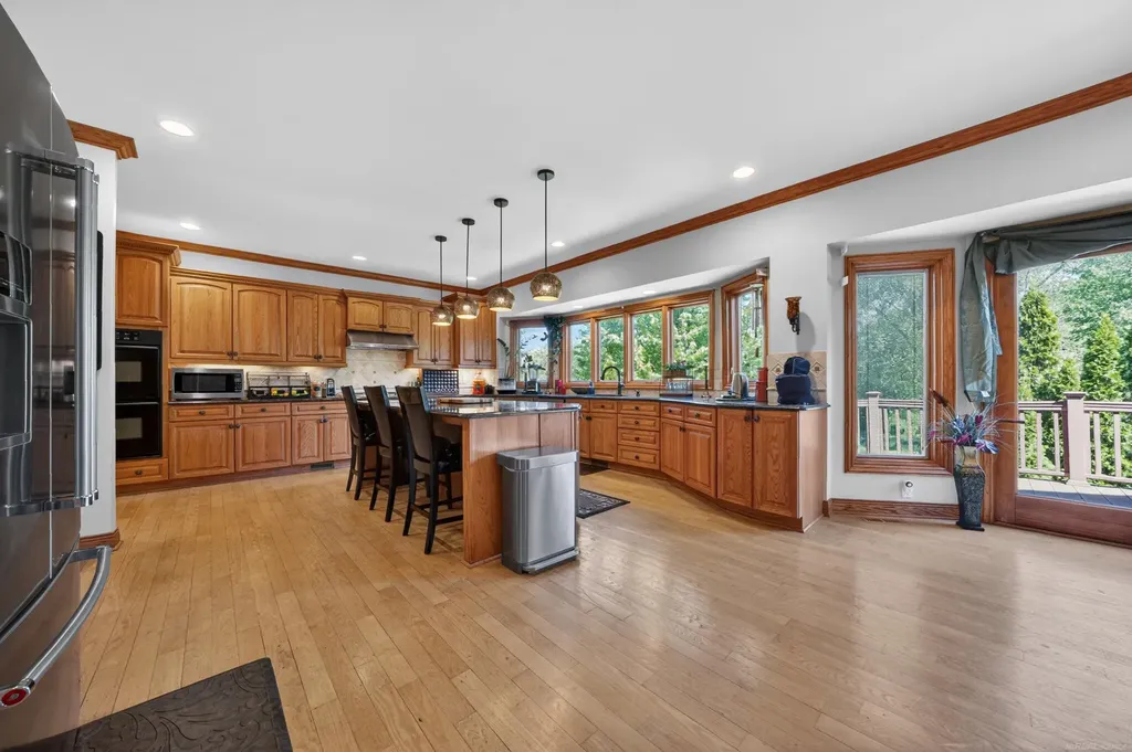 55733 Whitney Court Shelby Charter Township MI 48315