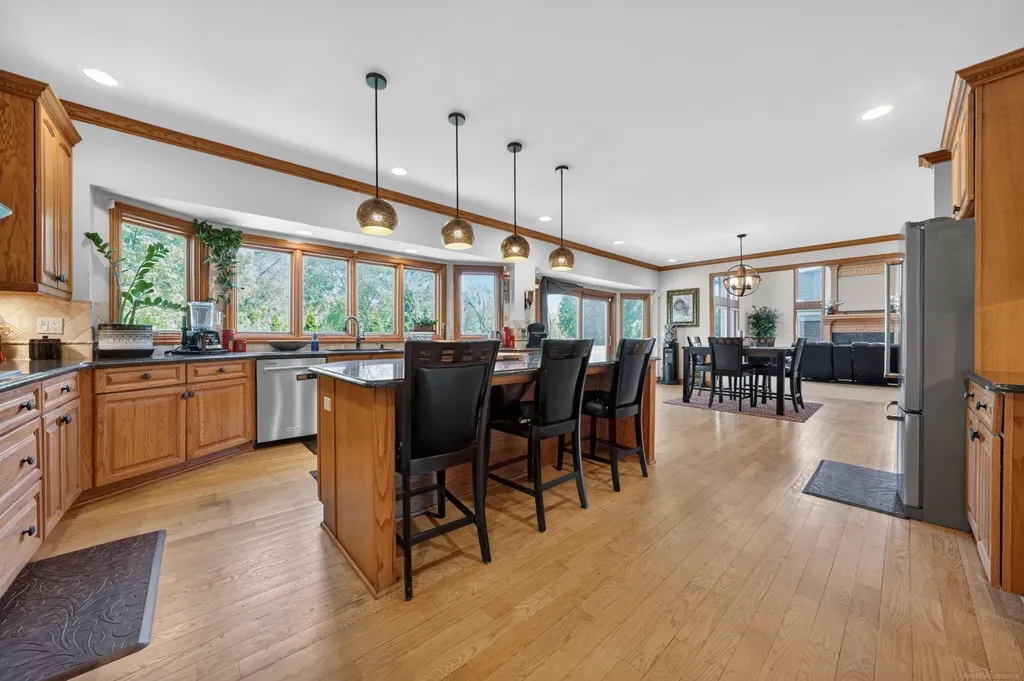 55733 Whitney Court Shelby Charter Township MI 48315