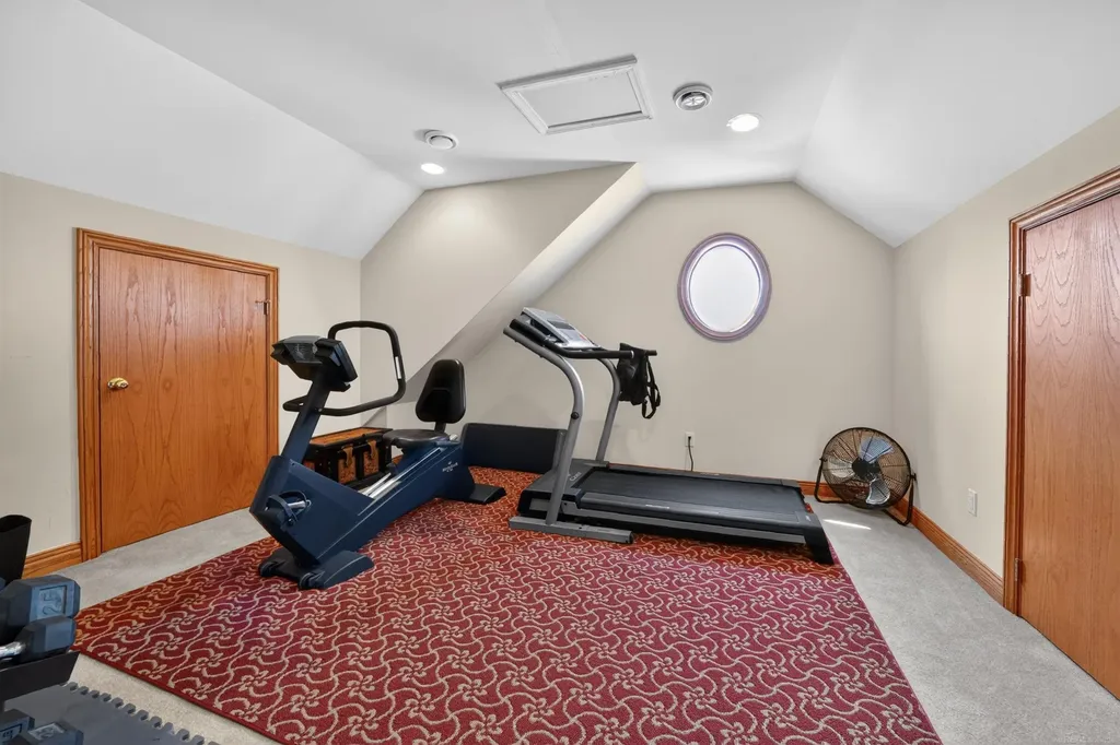 55733 Whitney Court Shelby Charter Township MI 48315