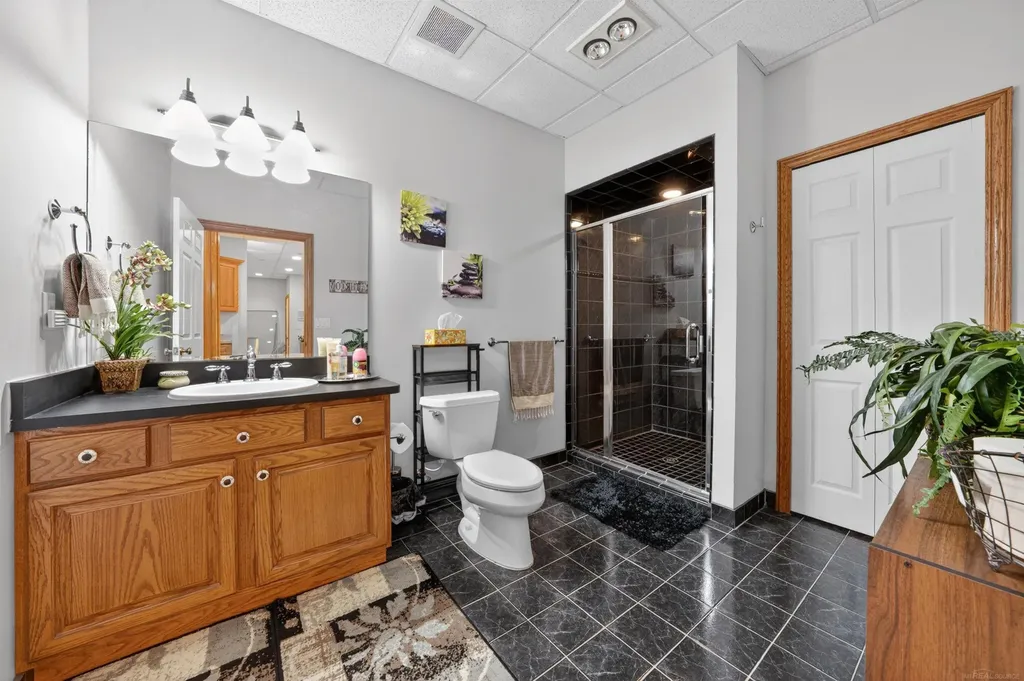 55733 Whitney Court Shelby Charter Township MI 48315