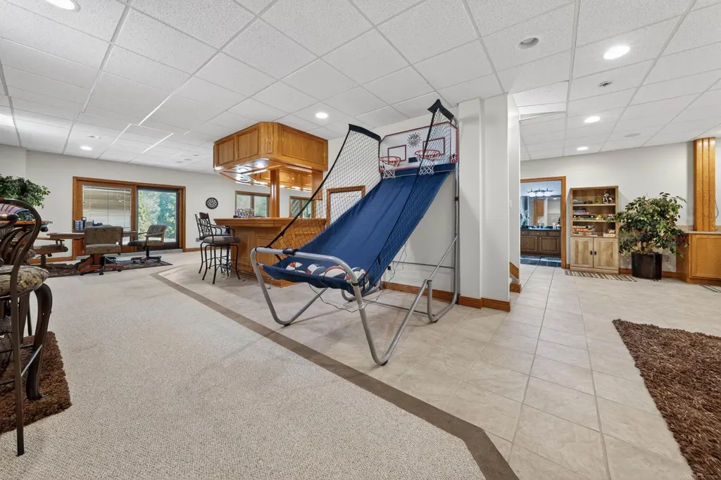 55733 Whitney Court Shelby Charter Township MI 48315
