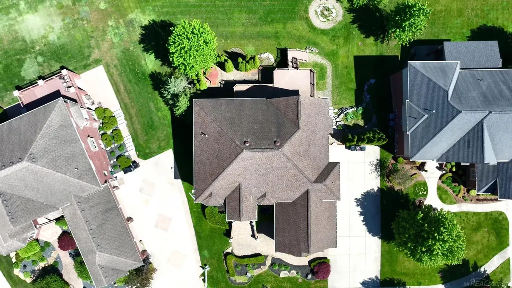55733 Whitney Court Shelby Charter Township MI 48315