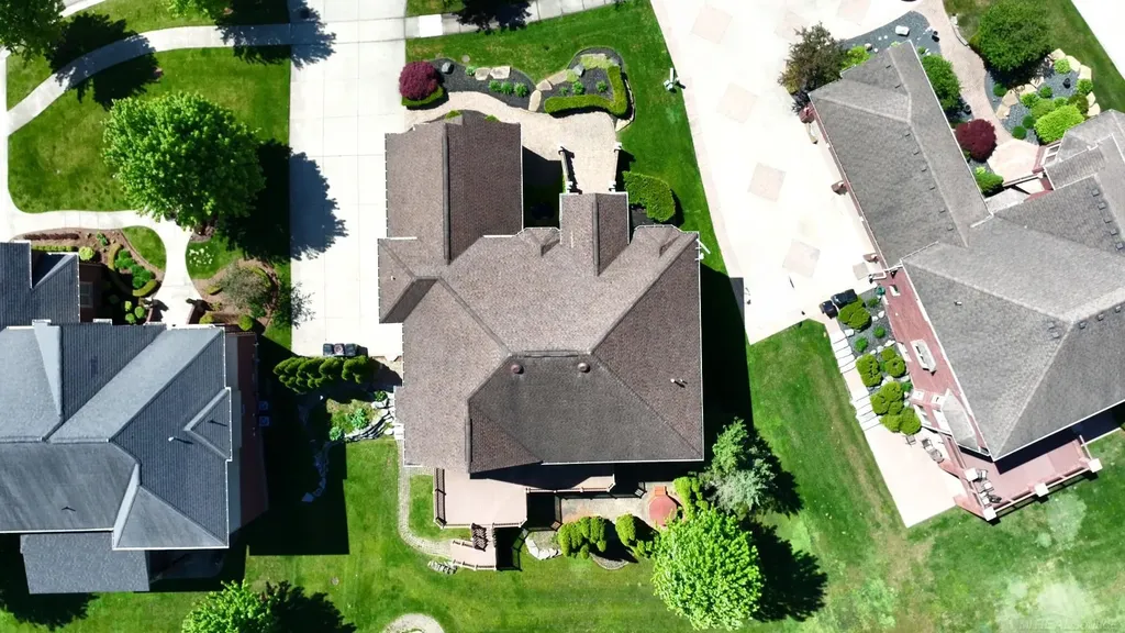55733 Whitney Court Shelby Charter Township MI 48315