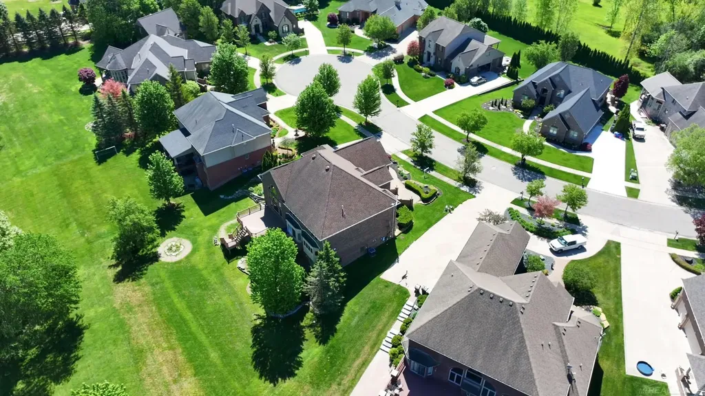 55733 Whitney Court Shelby Charter Township MI 48315