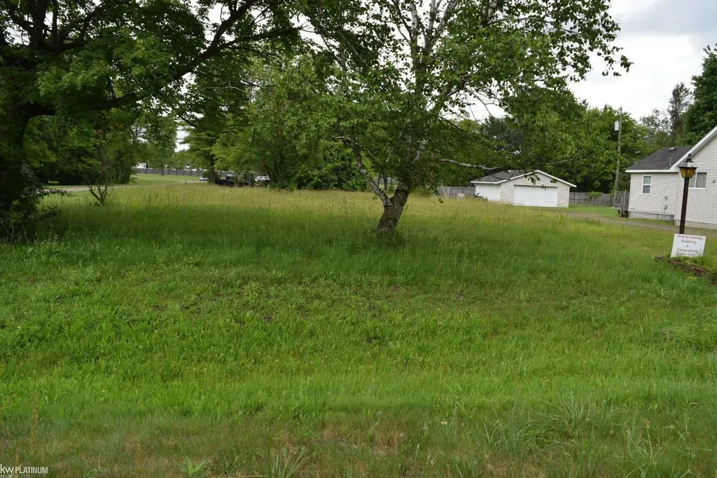 6372 Lapeer Road Clyde Township MI 48049