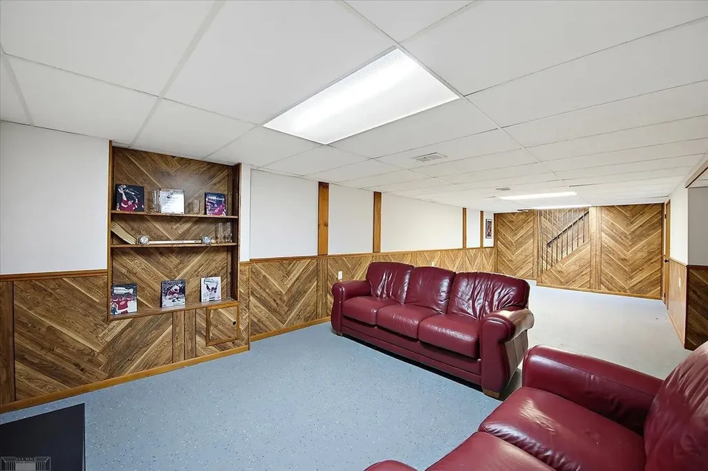 15650 Flanagan Street Roseville City MI 48066