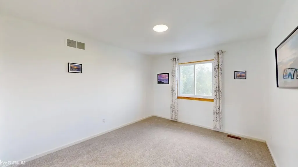 53135 Cripple Creek Drive Chesterfield Township MI 48047