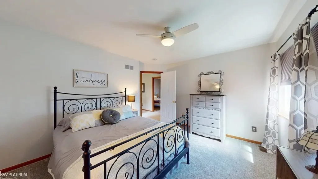 32134 Persimmon Lane Chesterfield Township MI 48047
