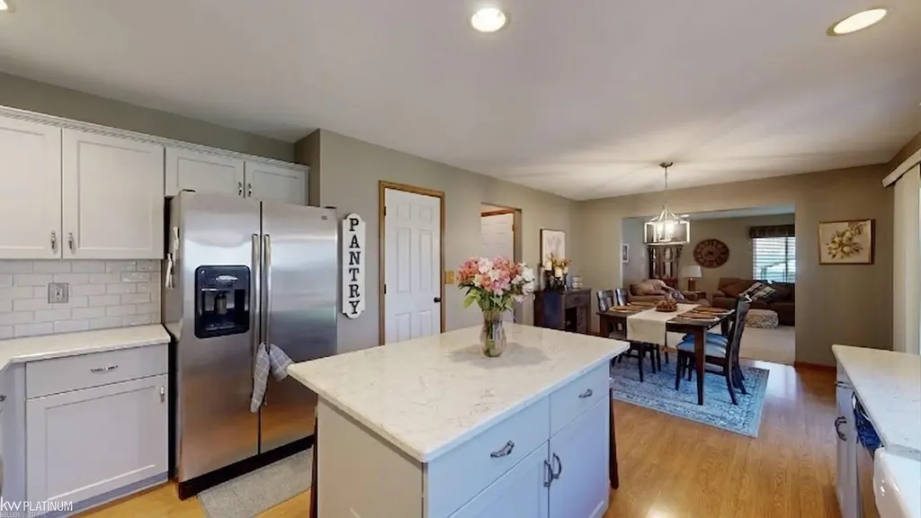 32134 Persimmon Lane Chesterfield Township MI 48047