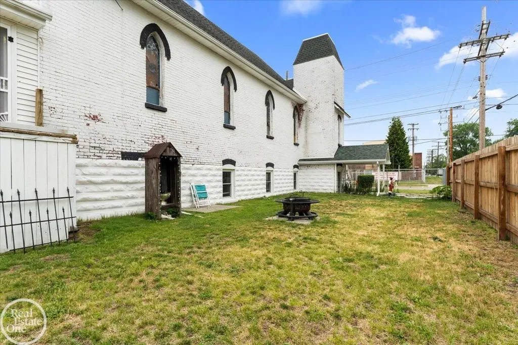 3404 24th St. Street Port Huron City MI 48060