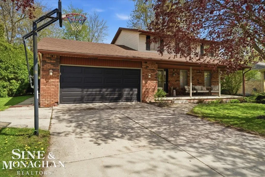 360 Constitution Avenue Marysville City MI 48040