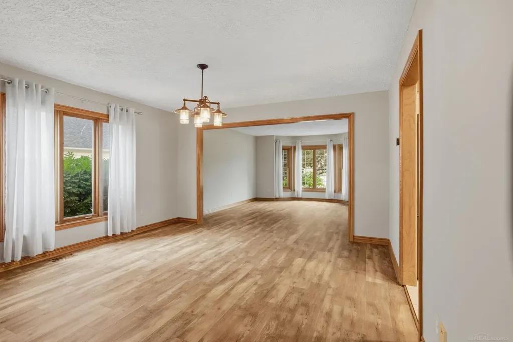 14450 Knightsbridge Drive Shelby Charter Township MI 48315